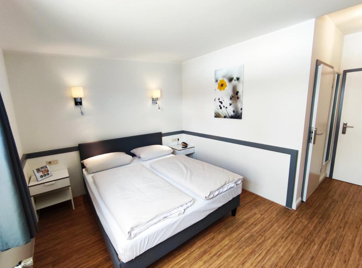 Schaefers Hotel, Self-Check-In, Cafe Und Baecker Am Hotel Vechta Dış mekan fotoğraf