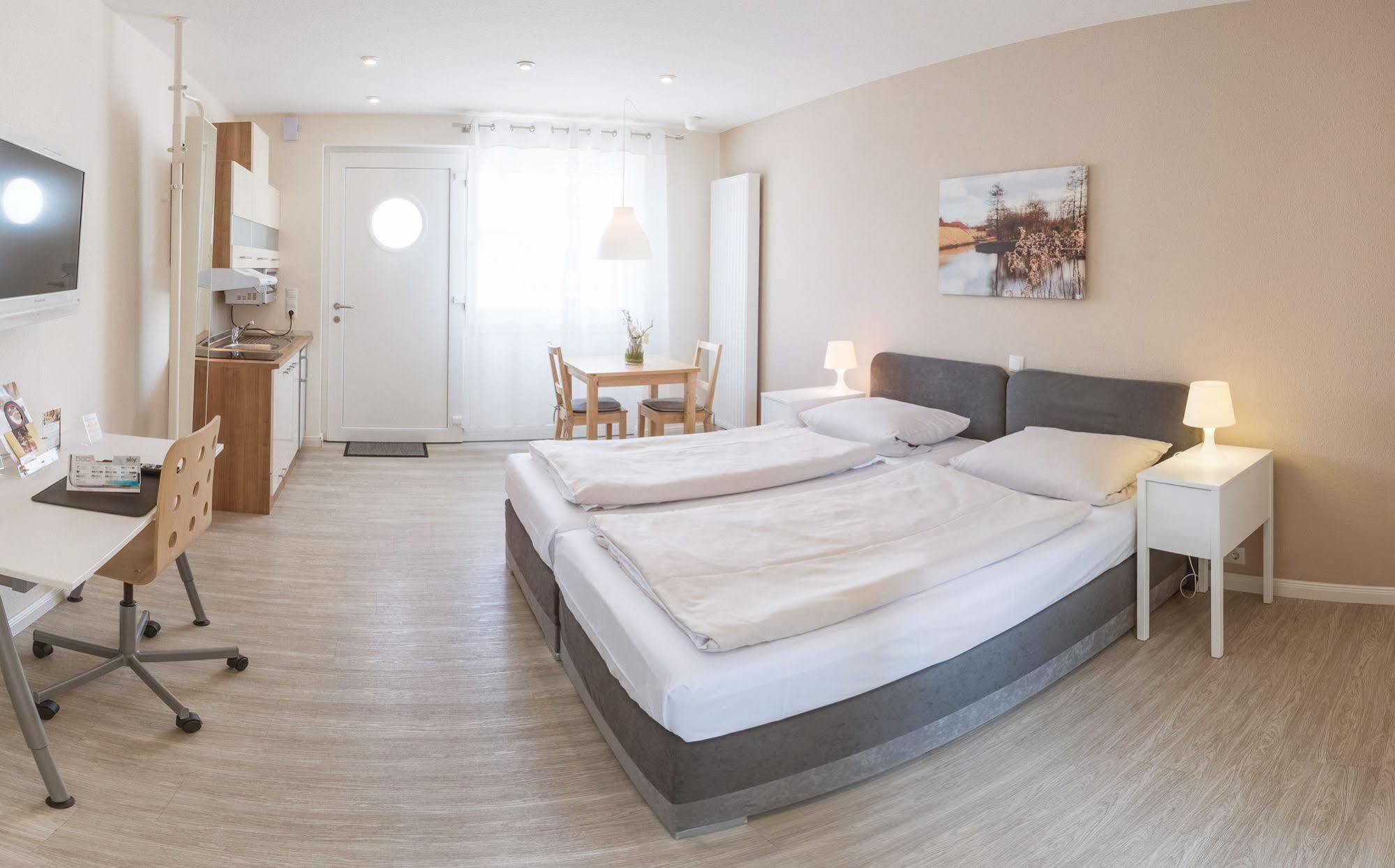 Schaefers Hotel, Self-Check-In, Cafe Und Baecker Am Hotel Vechta Dış mekan fotoğraf